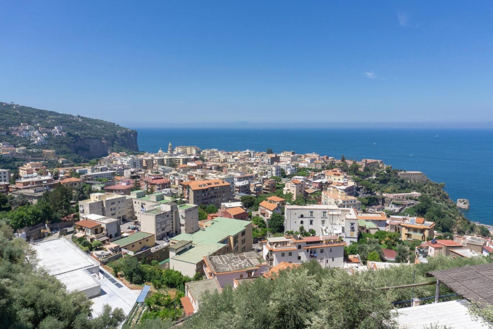 Appartamento In Villa Ariel Віко-Екуенсе Екстер'єр фото